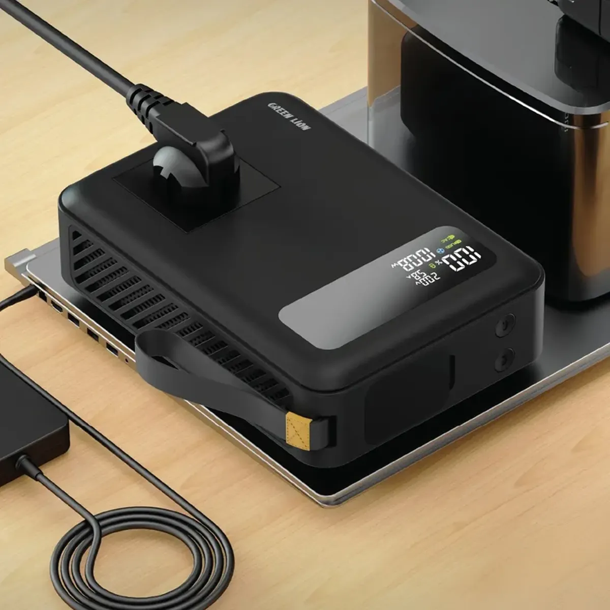 پاوربانک برند گرین لاین مدل GNPVU270W30BK ظرفیت 30000 میلی آمپر ساعت