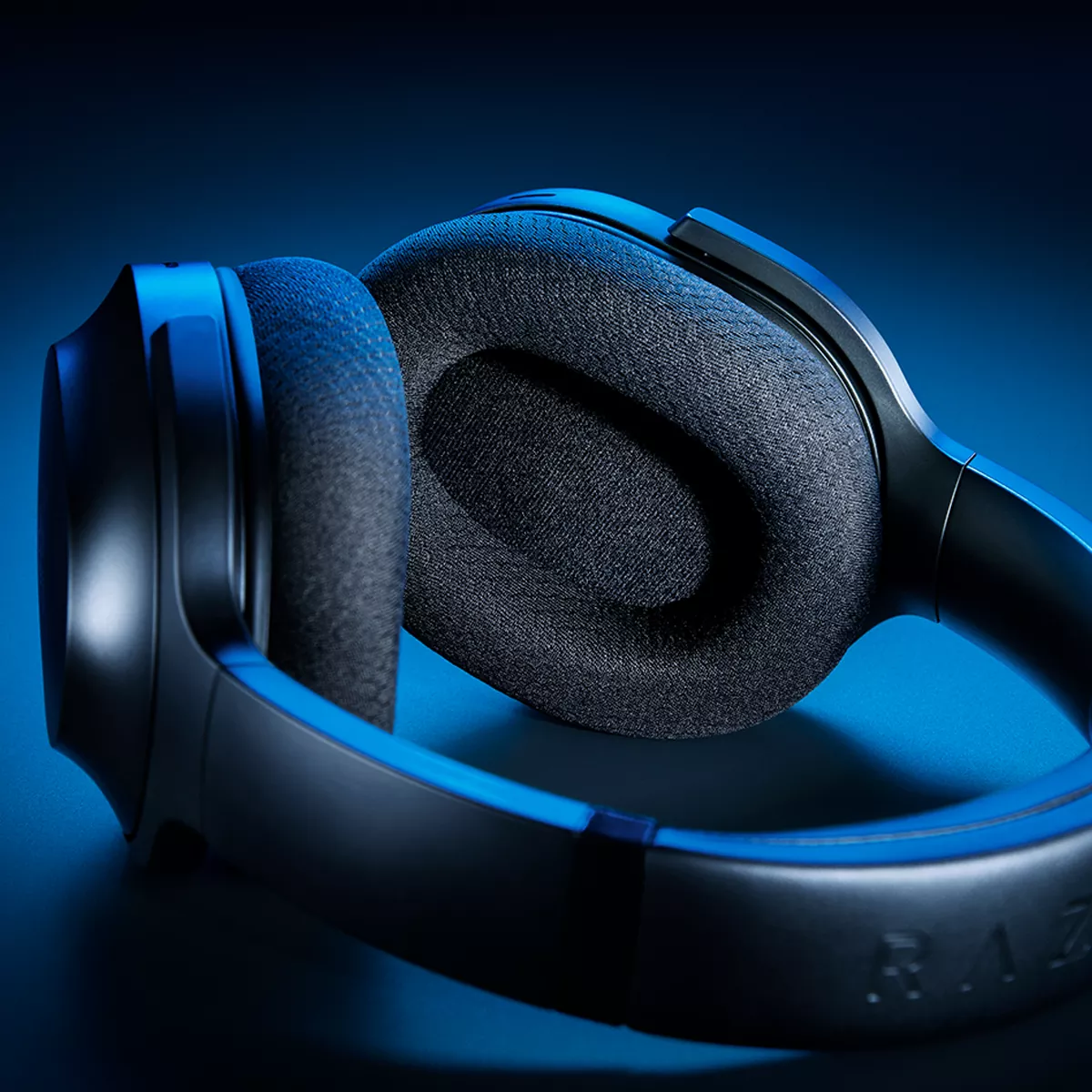 هدست بی سیم مخصوص بازی ریزر مدل Razer Barracuda