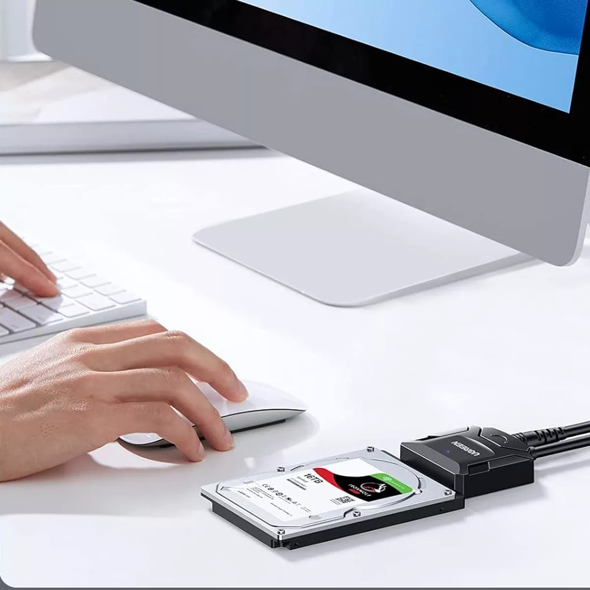 مبدل USB 3.0 به SATA یوگرین مدل Ugreen CR108