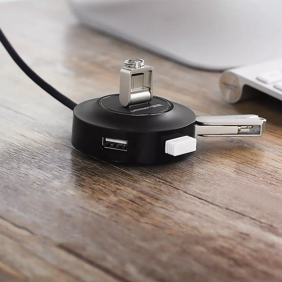هاب 4 پورت USB 2.0 یوگرین مدل Ugreen CR106