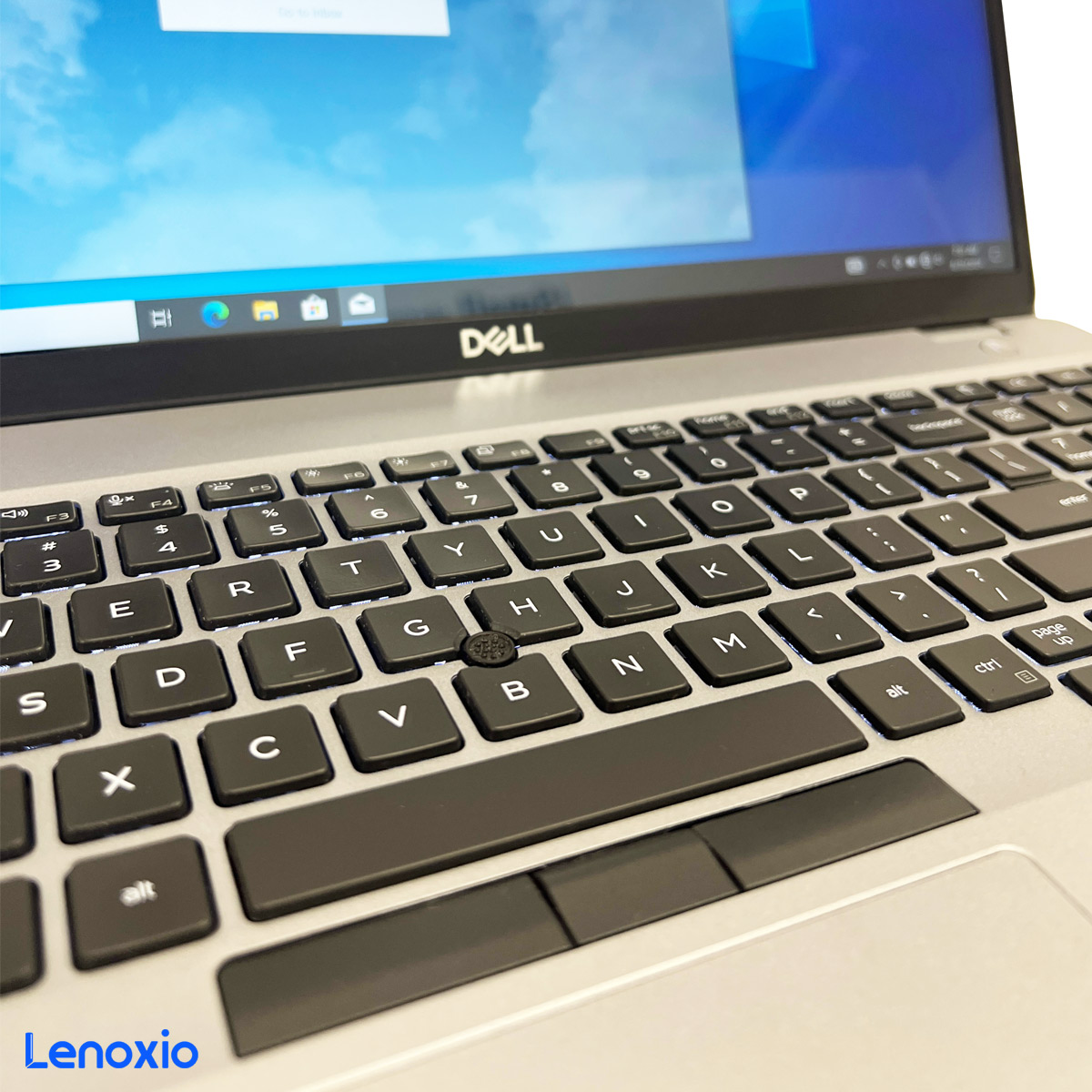 لپ تاپ استوک گرافیک دار 15.6 اینچی دل مدل Dell Precision 3551 Core i7 10750H 16GB 256SSD 4GB