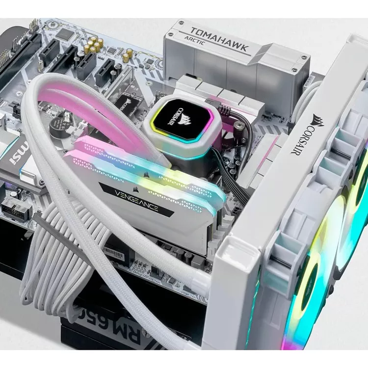 رم دسکتاپ استوک DDR5 دو کاناله 6000 مگاهرتز CL30 کورسیر مدل Vengance RGB White ظرفیت 64 گیگابایت